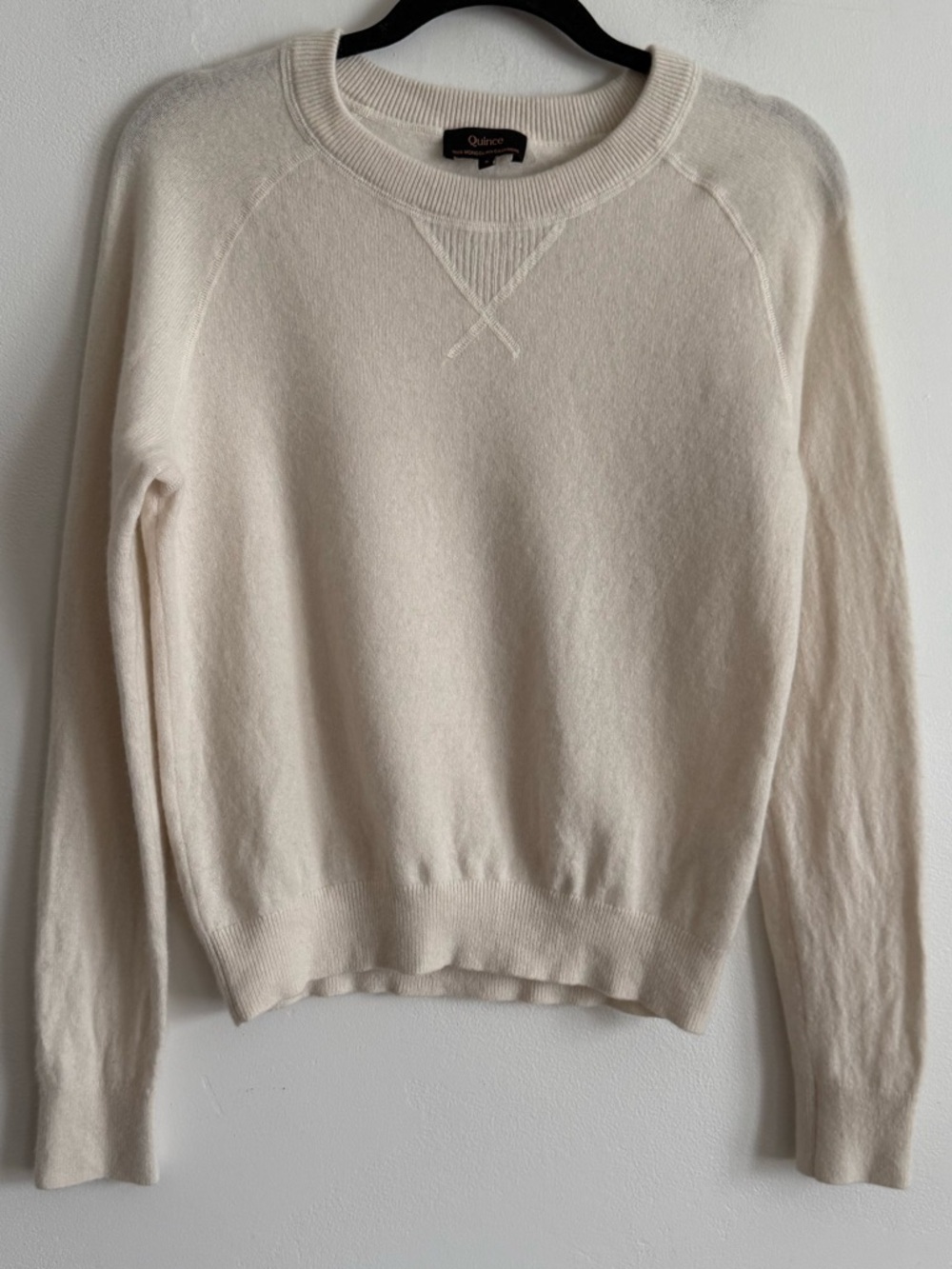Quince 100% Mongolian Cashmere Cream Sweater – Soft Minimalist Knit